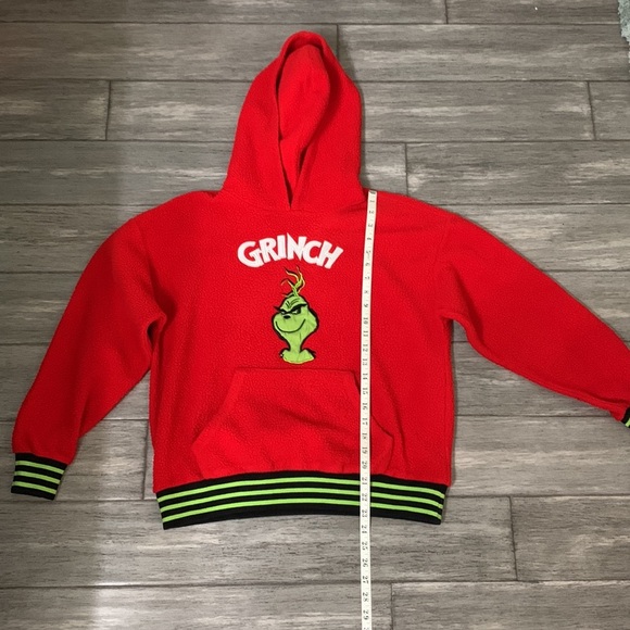 Grinch Forever 21 Hoodie Sweatshirt Size  S Red Pullover Embroidered Loose Fit - Picture 4 of 13